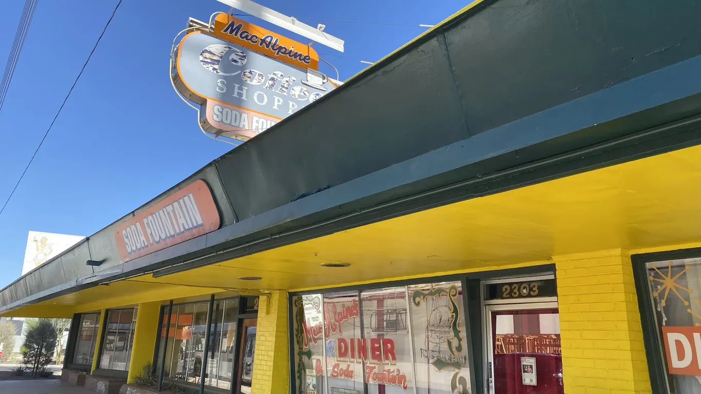 Phoenix diner MacAlpine's hosts save-our-soda-shop fundraiser