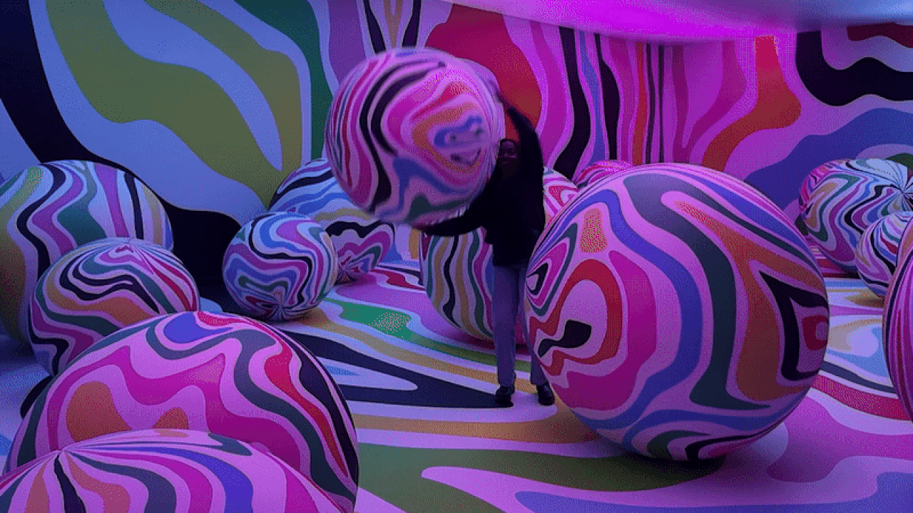 Moyo Adeolu inside the Ballon Museum 