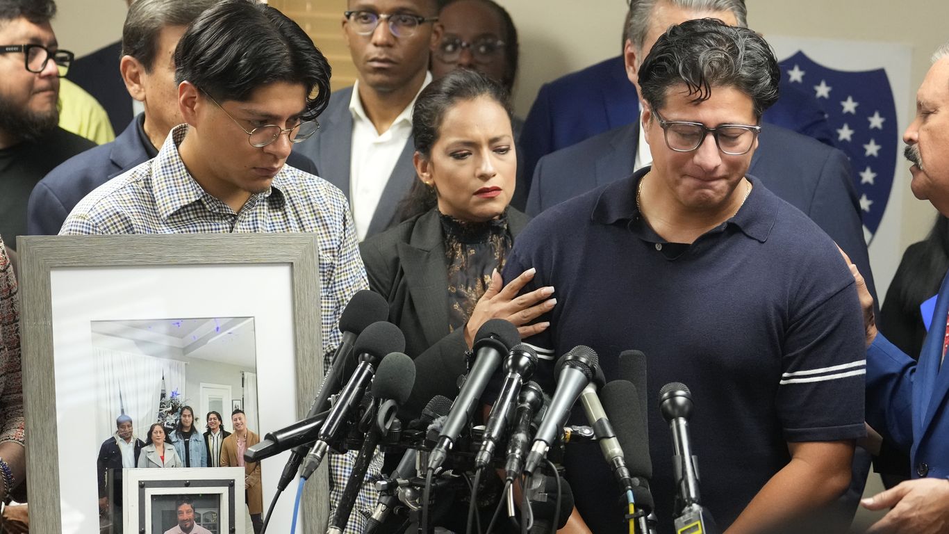 Witnesses dispute ICE account of Houston killing