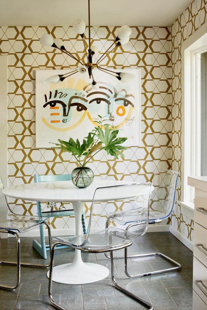 Charlotte Lucas Home Tour breakfast nook
