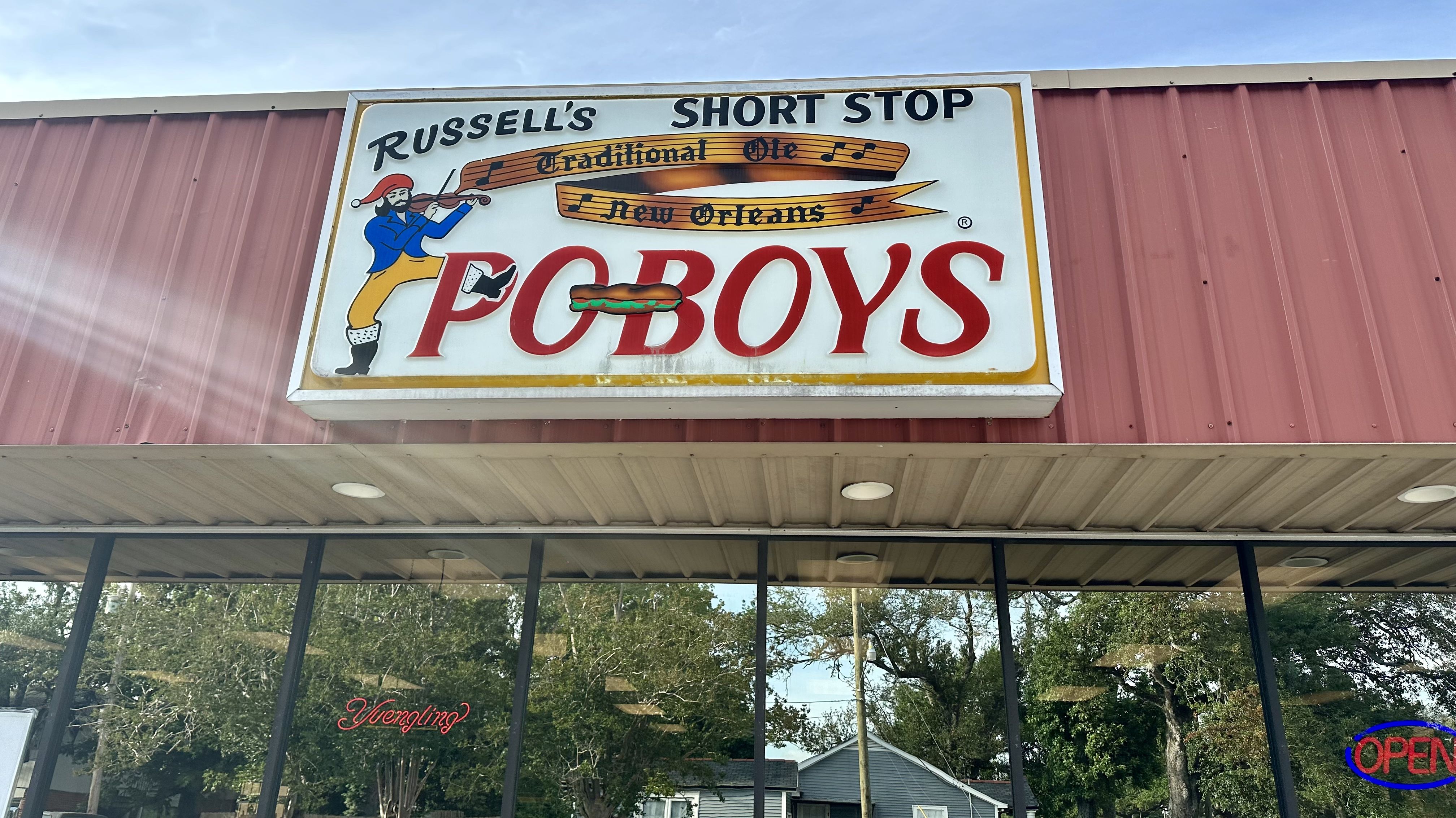 Photo shows the exterior of Short Stop Poboys in Metairie.