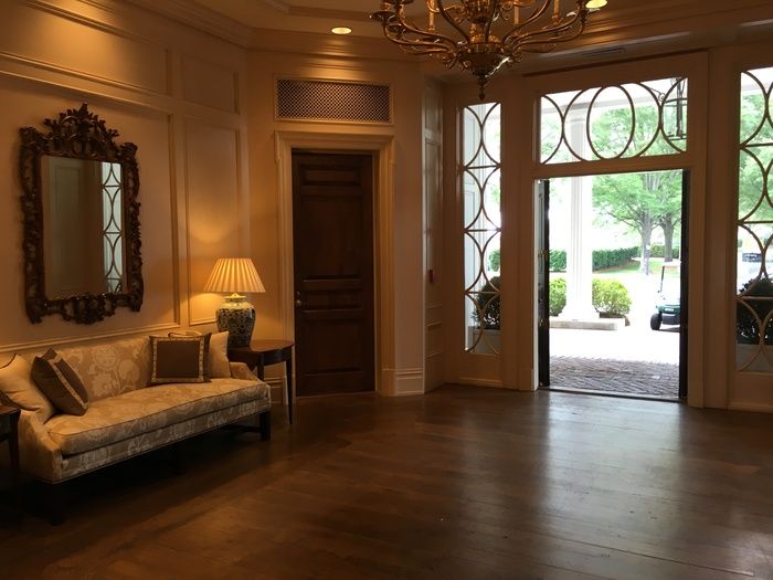 quail hollow clubhouse main entrance