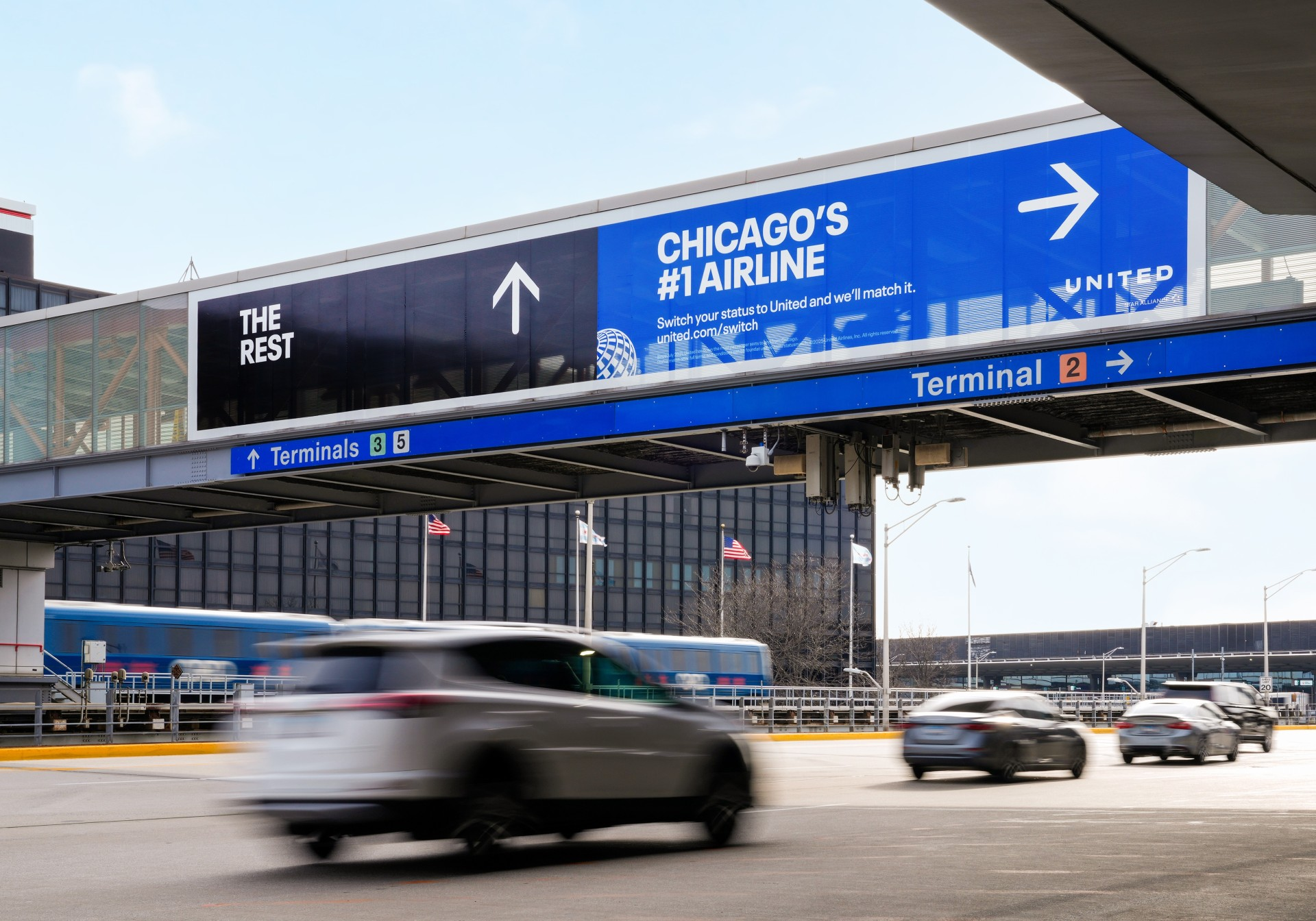 Photo of a billboard that says "Chicago's Airline" 
