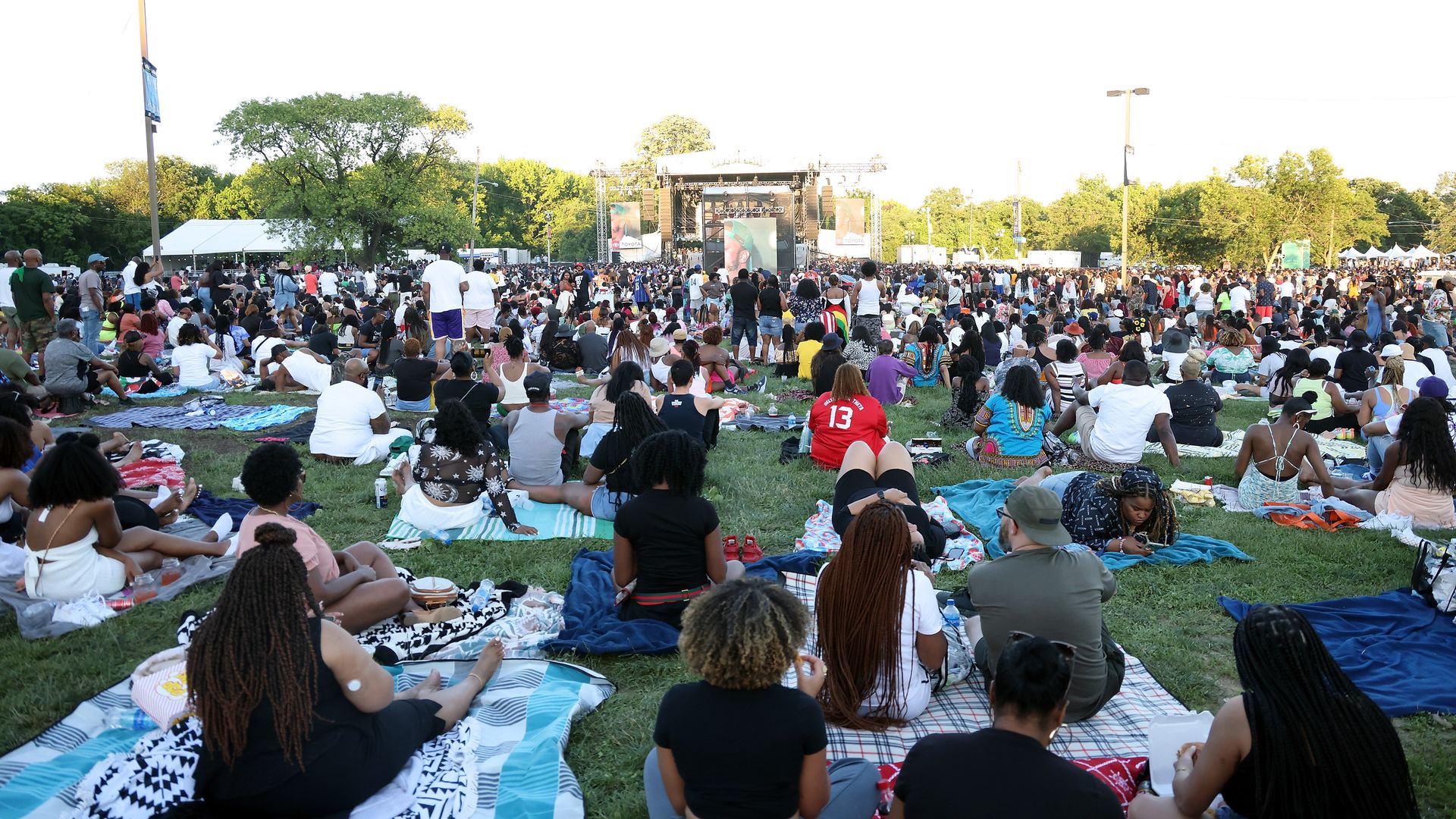 Philadelphia Roots Picnic 2023, Dave Chappelle tickets still available ...