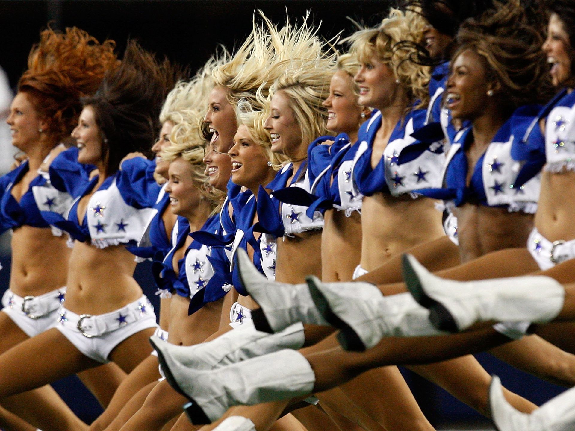 UK Dance Team Alum Kleine Powell Makes Dallas Cowboys Cheerleaders