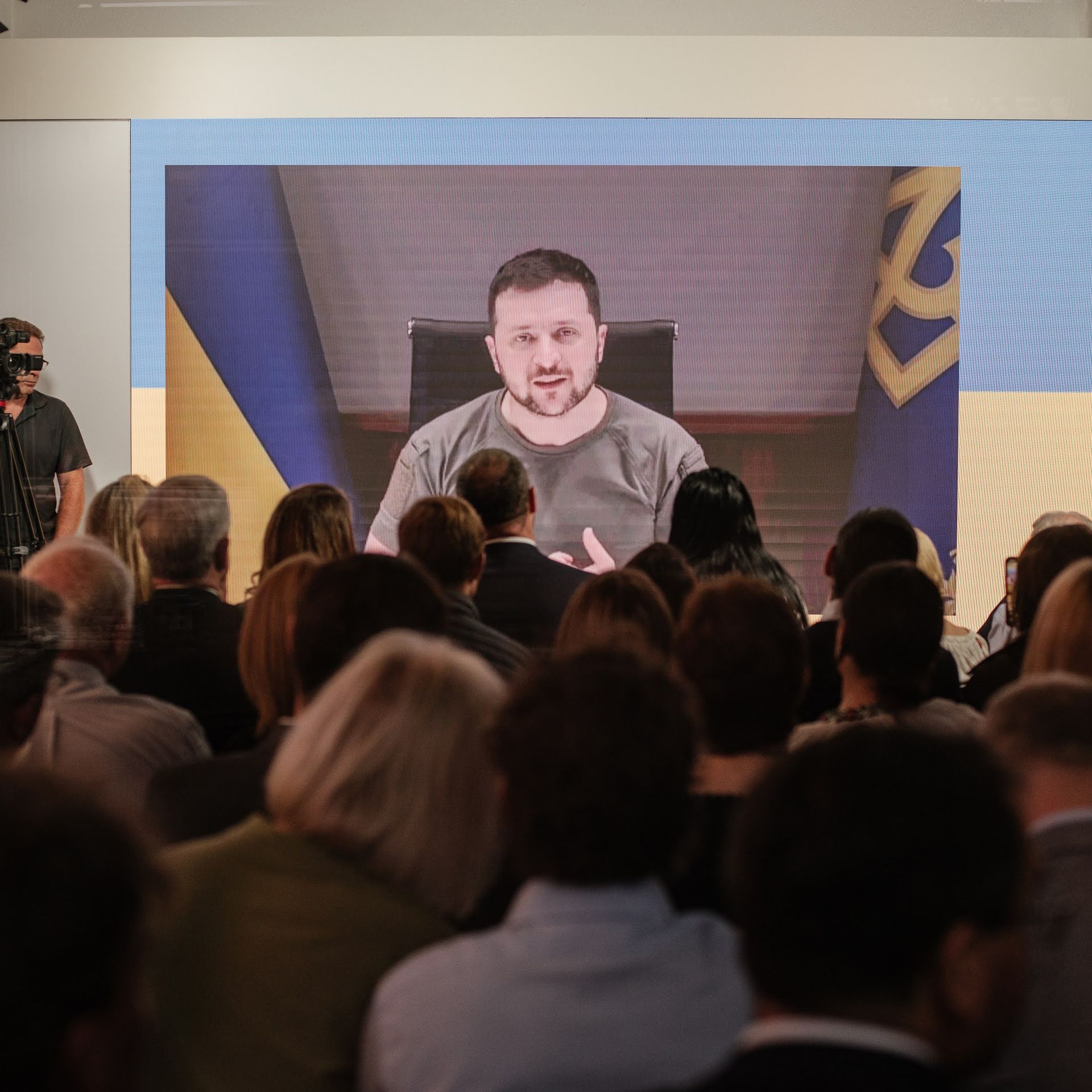 Zelensky at Ukraine House Davos