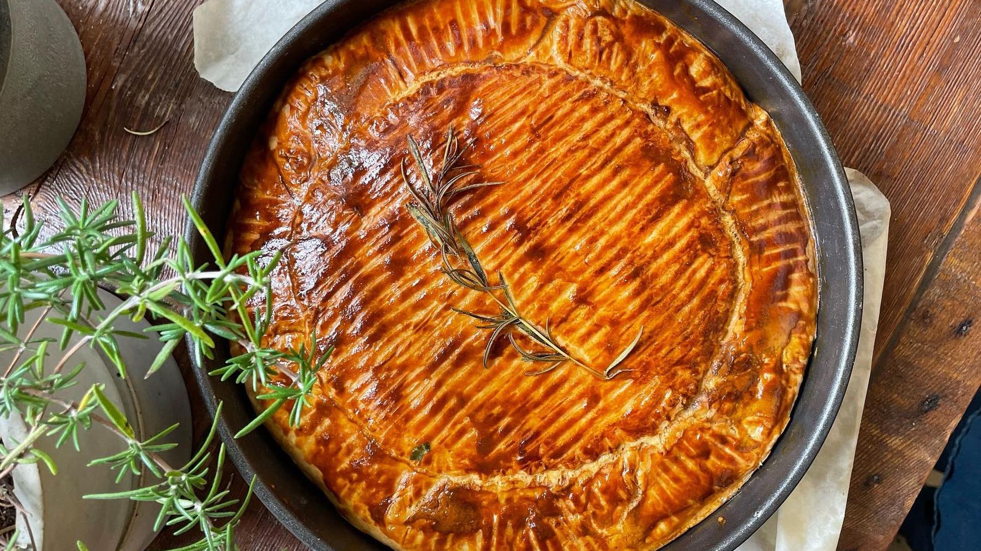 lamb pie on wooden table