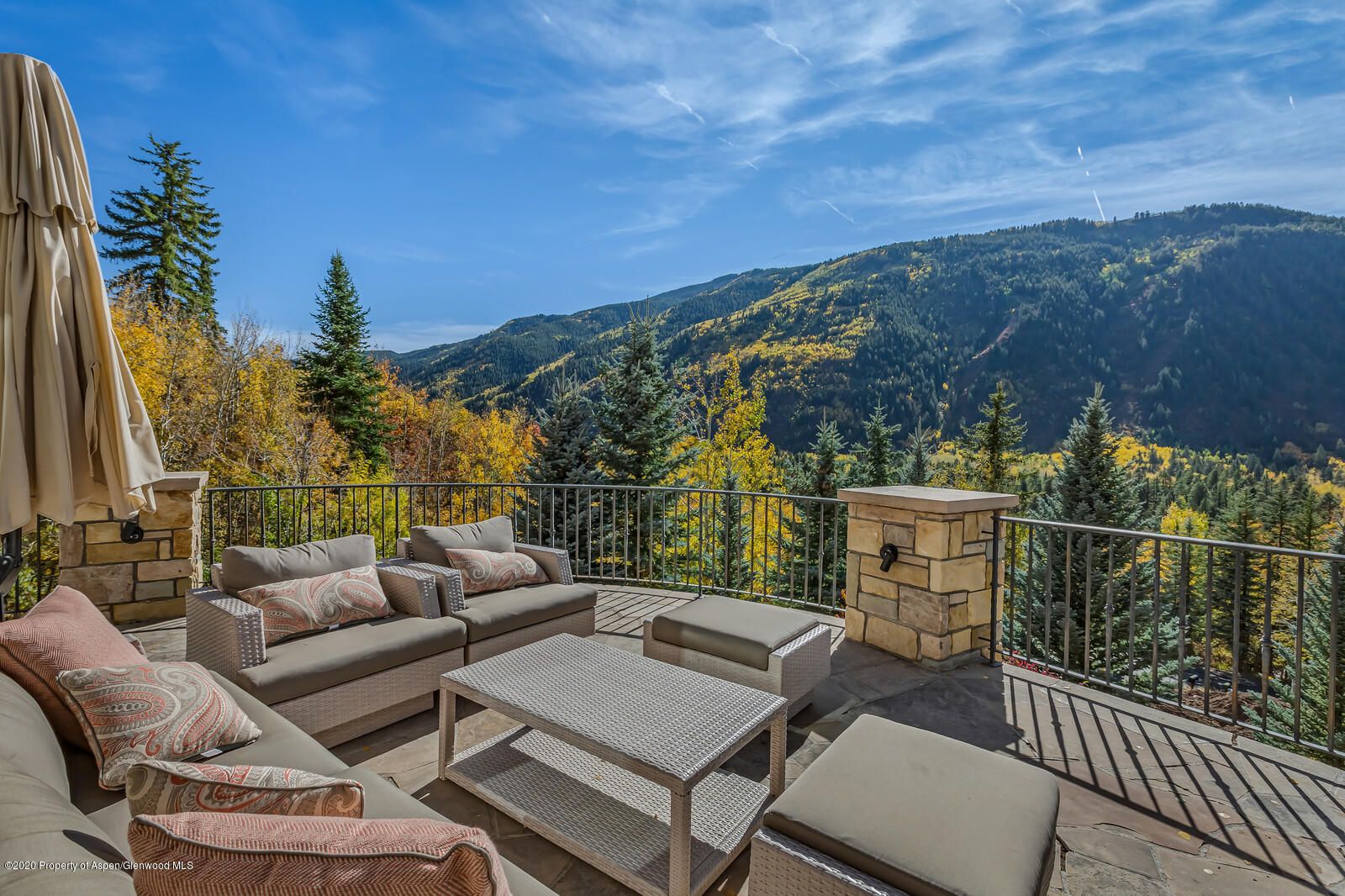 176 Mountain Laurel Dr. Aspen. Photo courtesy of Slifer Smith & Frampton