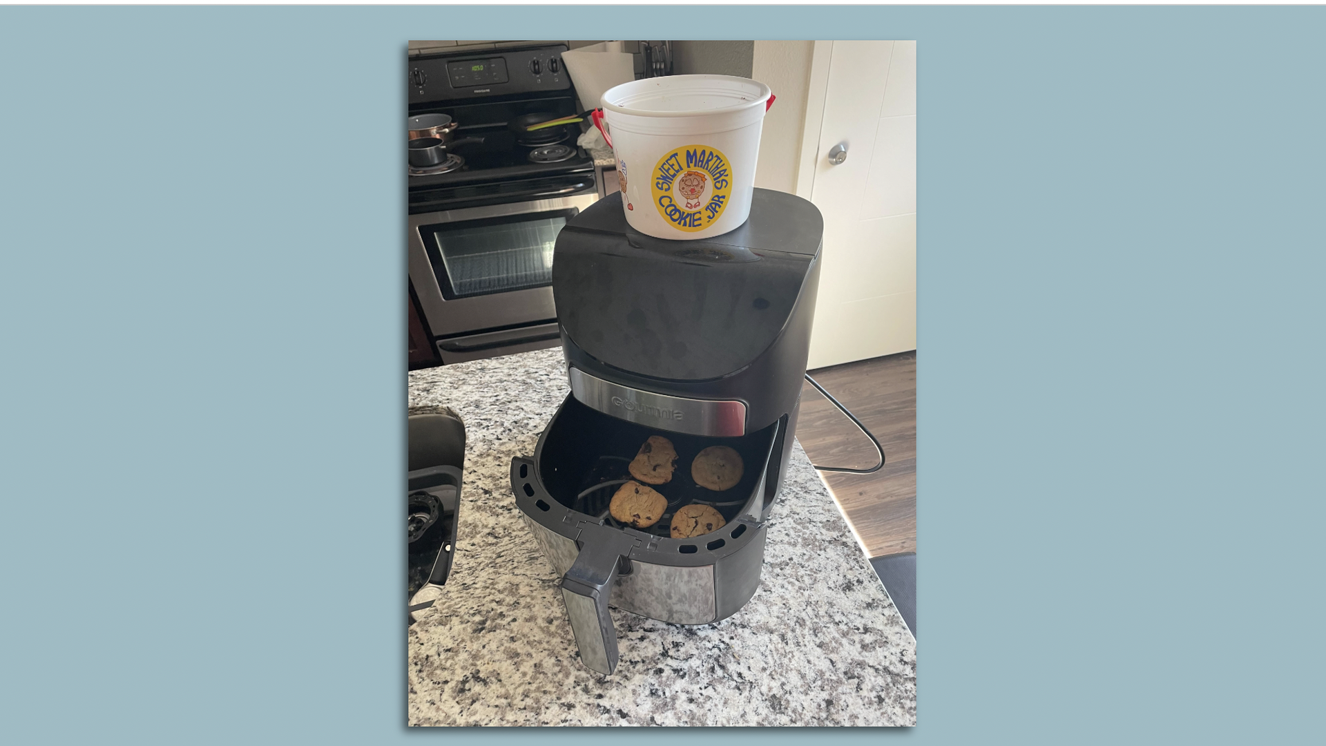 cookies and an air fyer