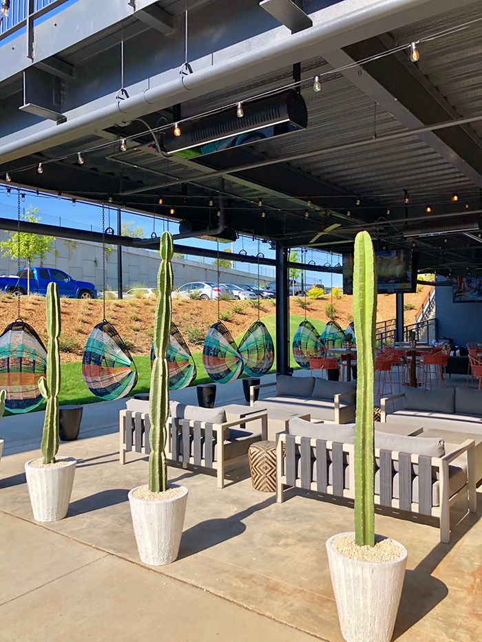 patio outside of el thrifty at optimist hall