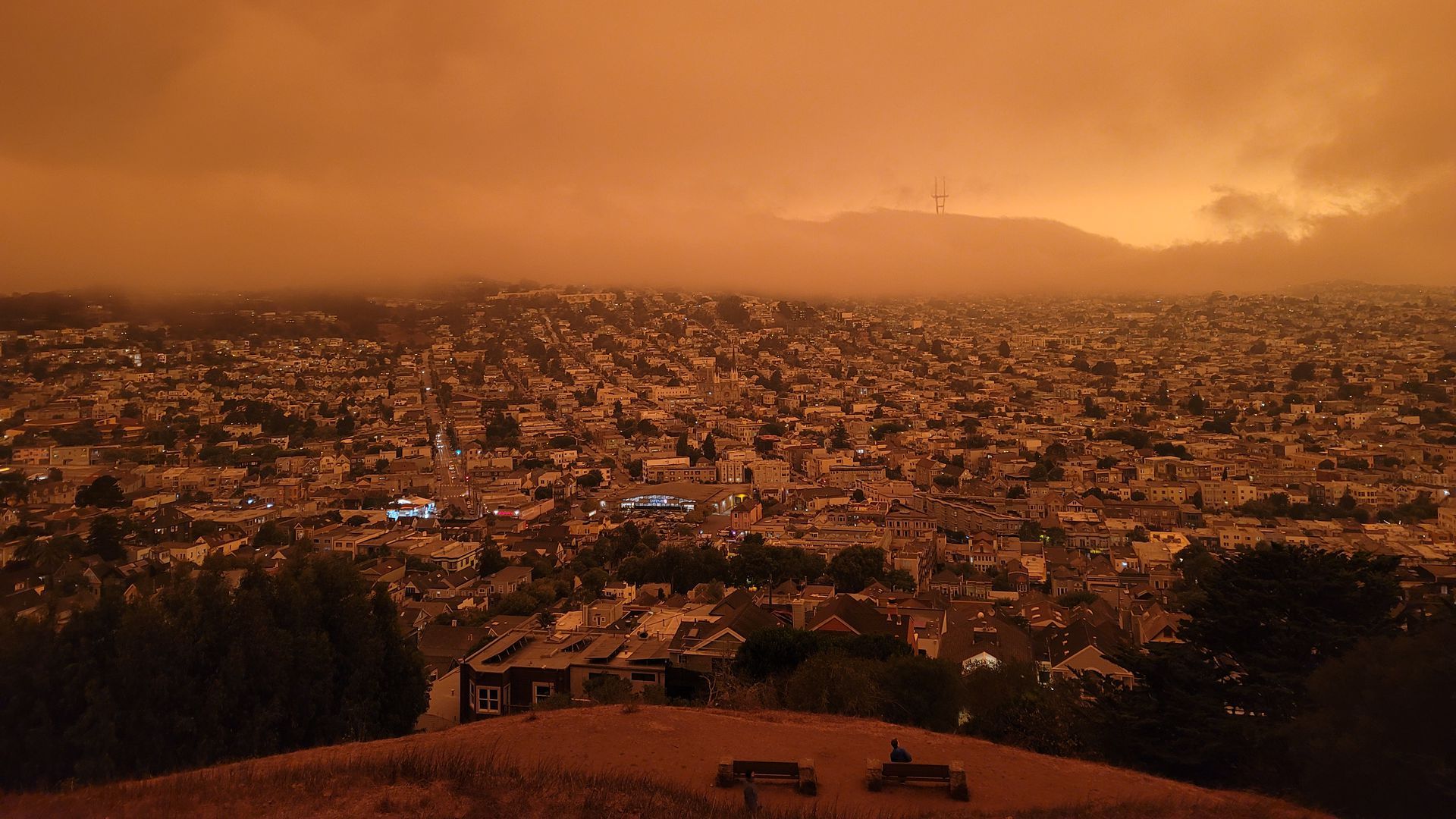 An orange sky as a result of wildfires is seen in San Francisco 