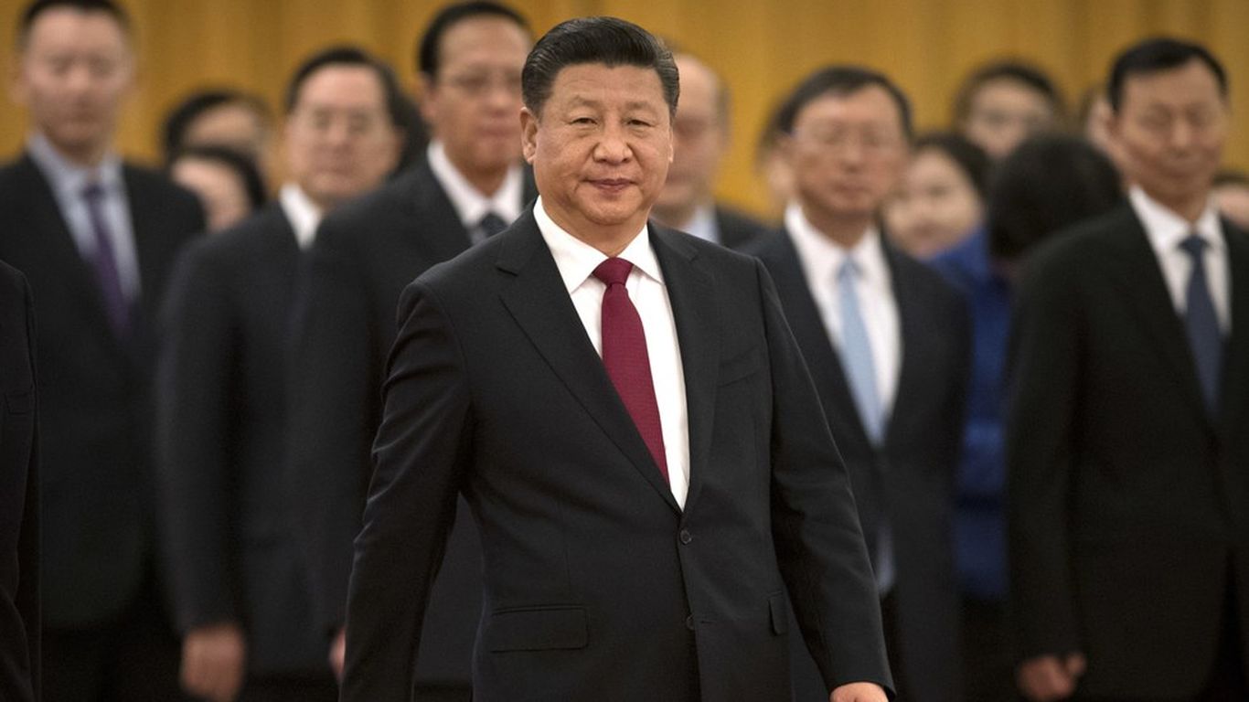 Таксист и цзиньпин. XI Jinping. Генеральный секретарь си Цзиньпин. Си Цзиньпин в костюме Мао. Си Цзиньпина 2010.