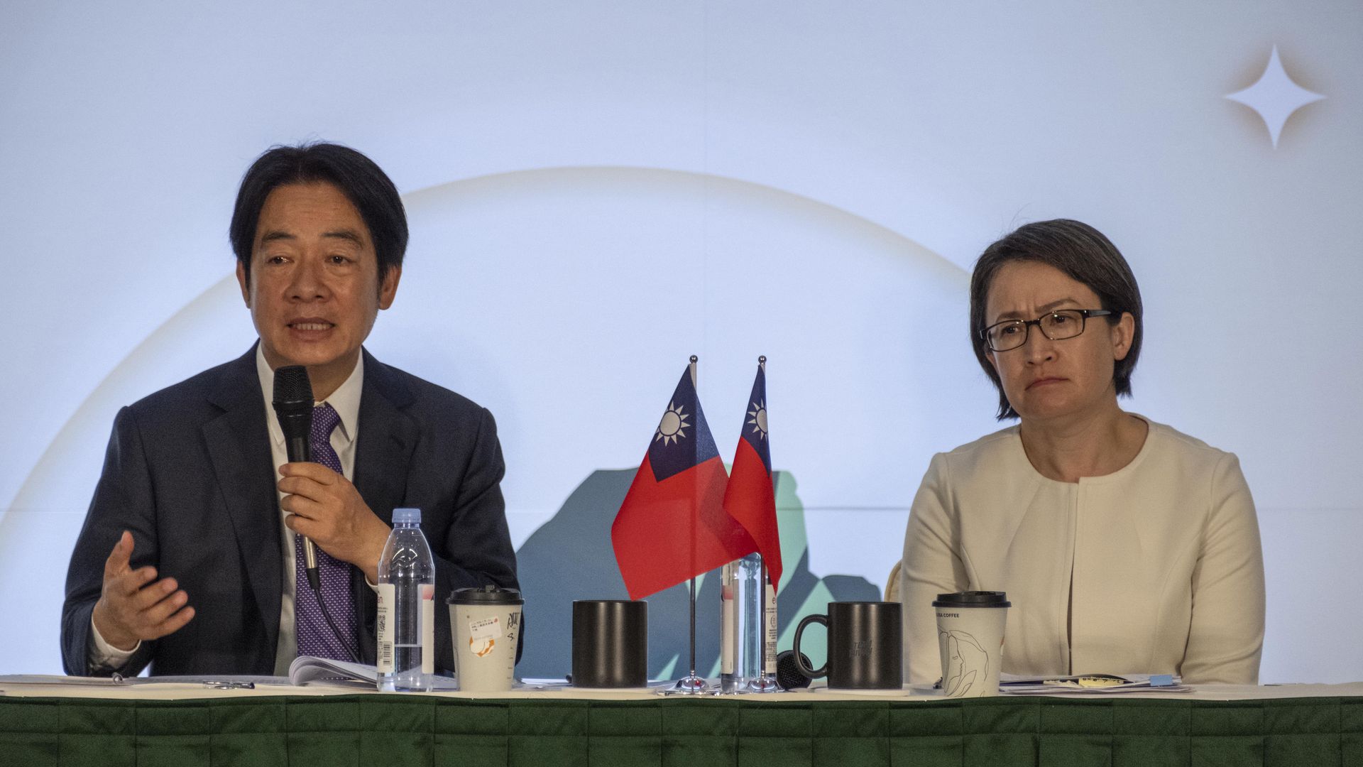 William Lai, left, and his running mate Hsiao Bi-khim, Taiwan's former representative to the US, during a news conference in Taipei, Taiwan, on Tuesday, Jan. 9, 2024. Photo: Lam Yik Fei/Bloomberg via Getty Images