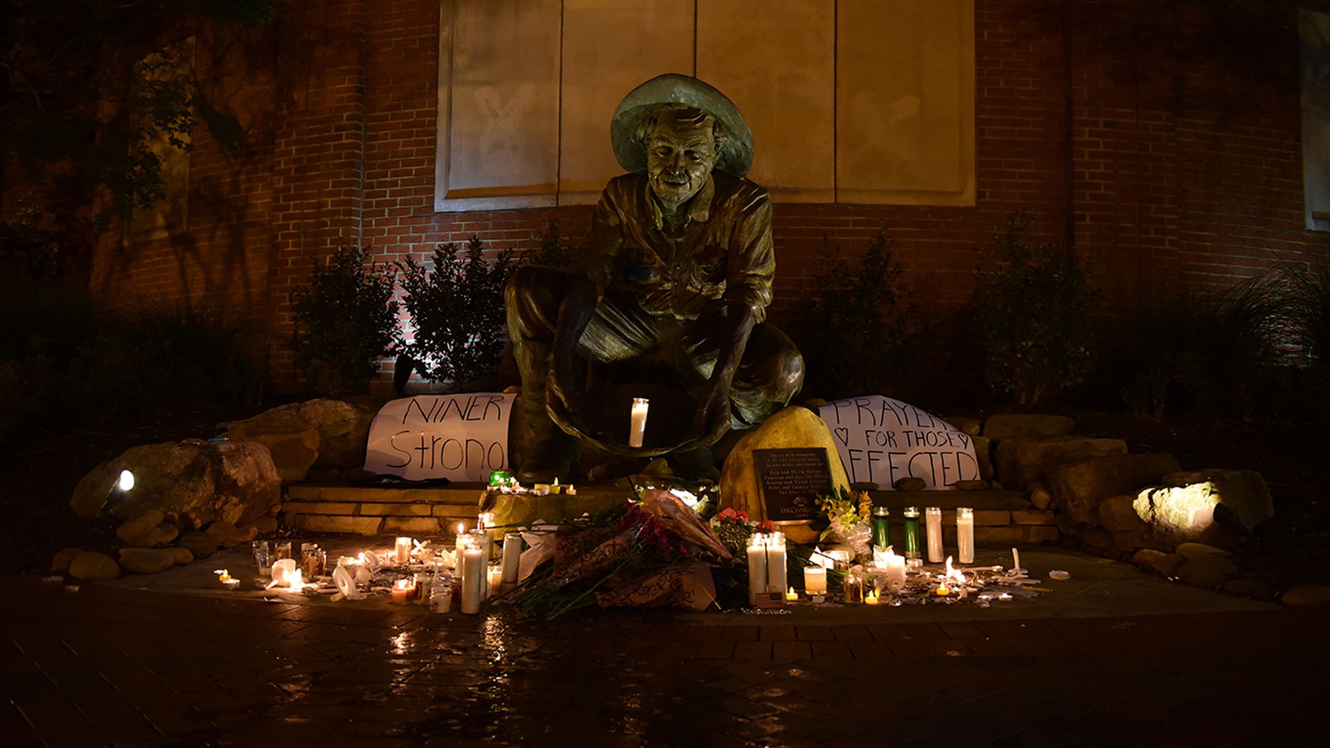 UNCC Shooting: The Day After &amp; Vigil, 5/1, Chris Crews, DSC_6410