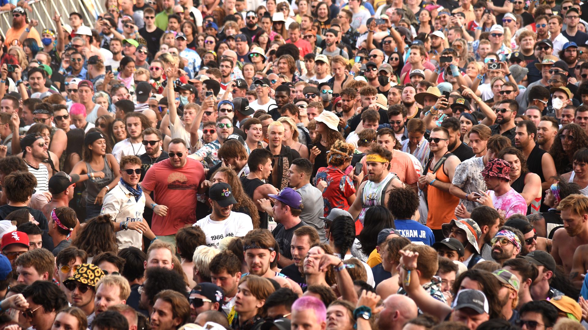 Picture of the crowd in Lollapalooza in 2021