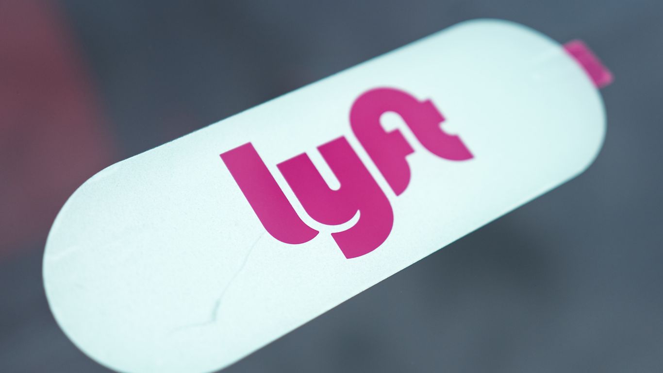 How to get a free Lyft ride tonight in the D.C. area