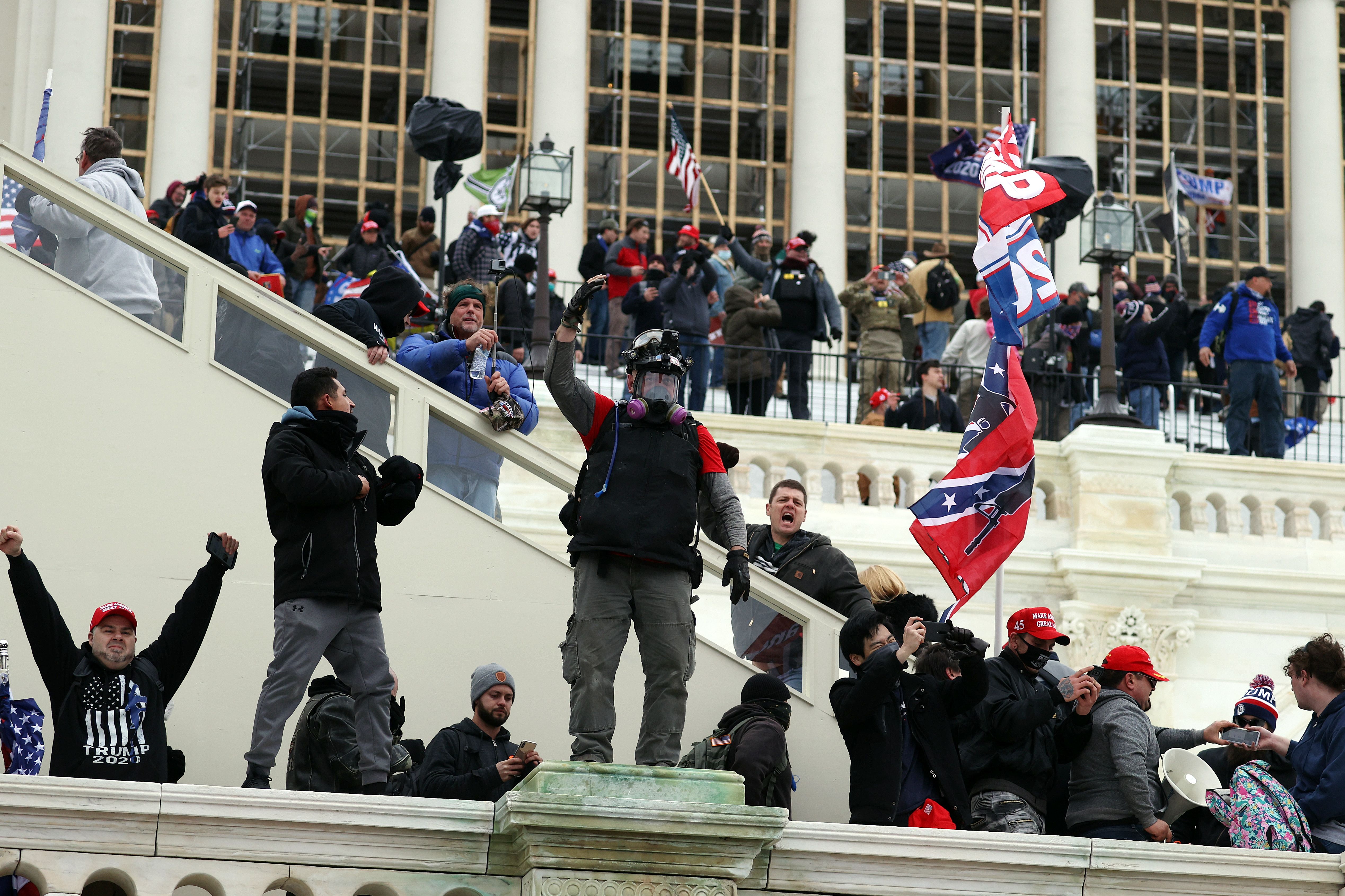 protestors outside the capitol
