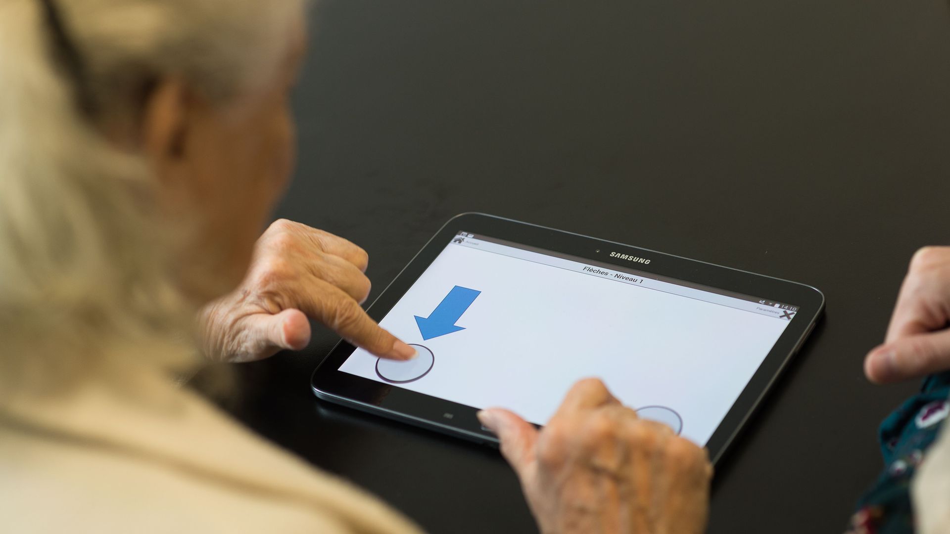 AI-enabled therapy for an Alzheimer's patient in France