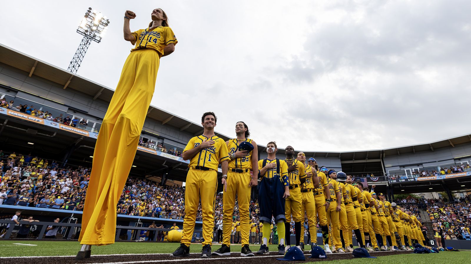 The Savannah Bananas are coming to DC's Nationals Park - Axios