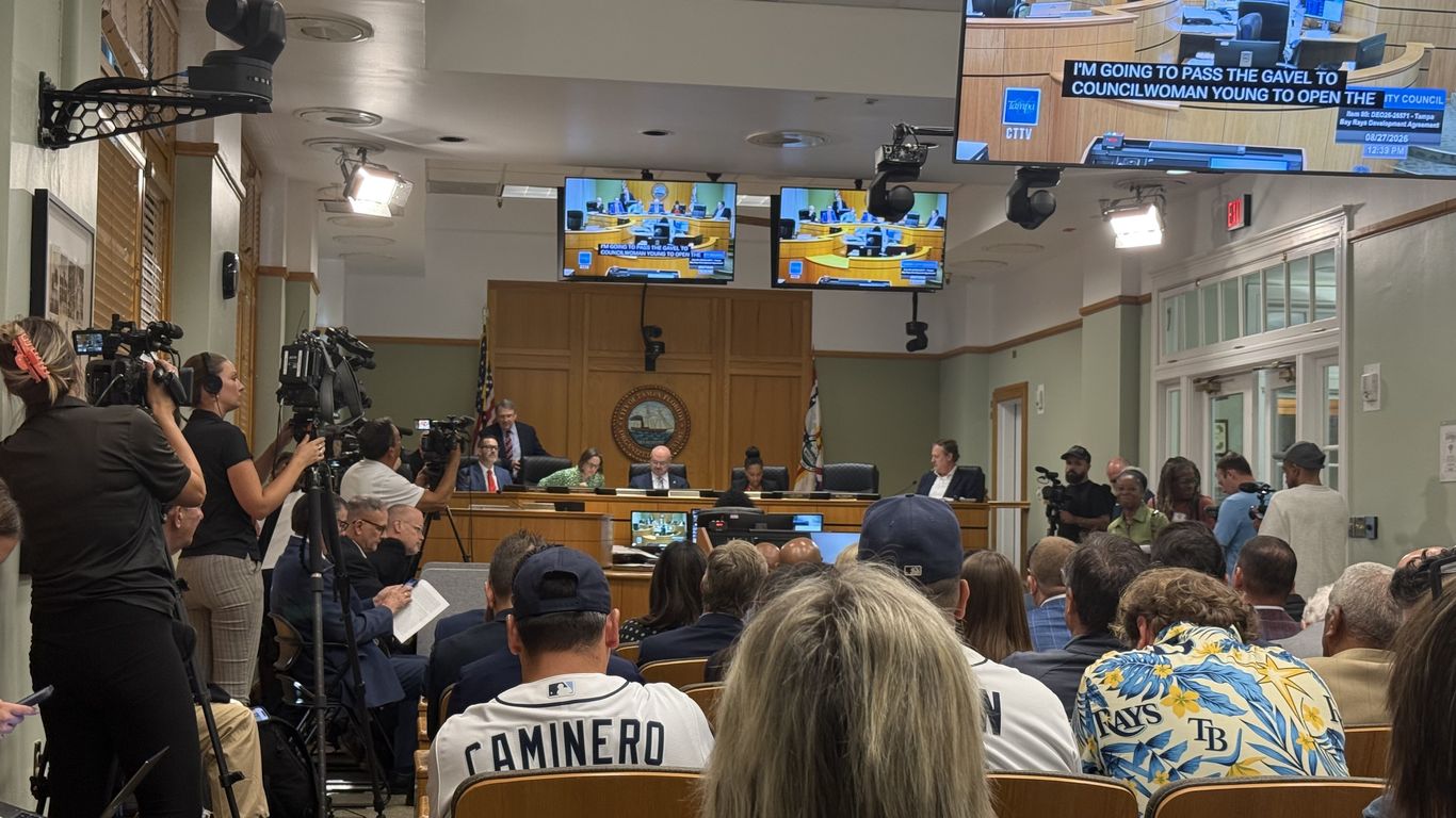 Tampa narrowly approves Rays stadium deal