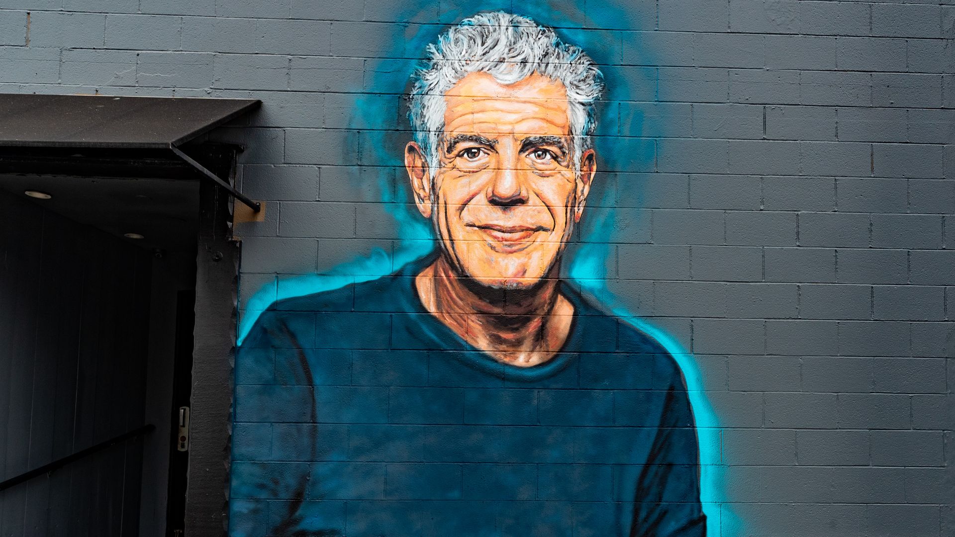 Photo of mural of Anthony Bourdain