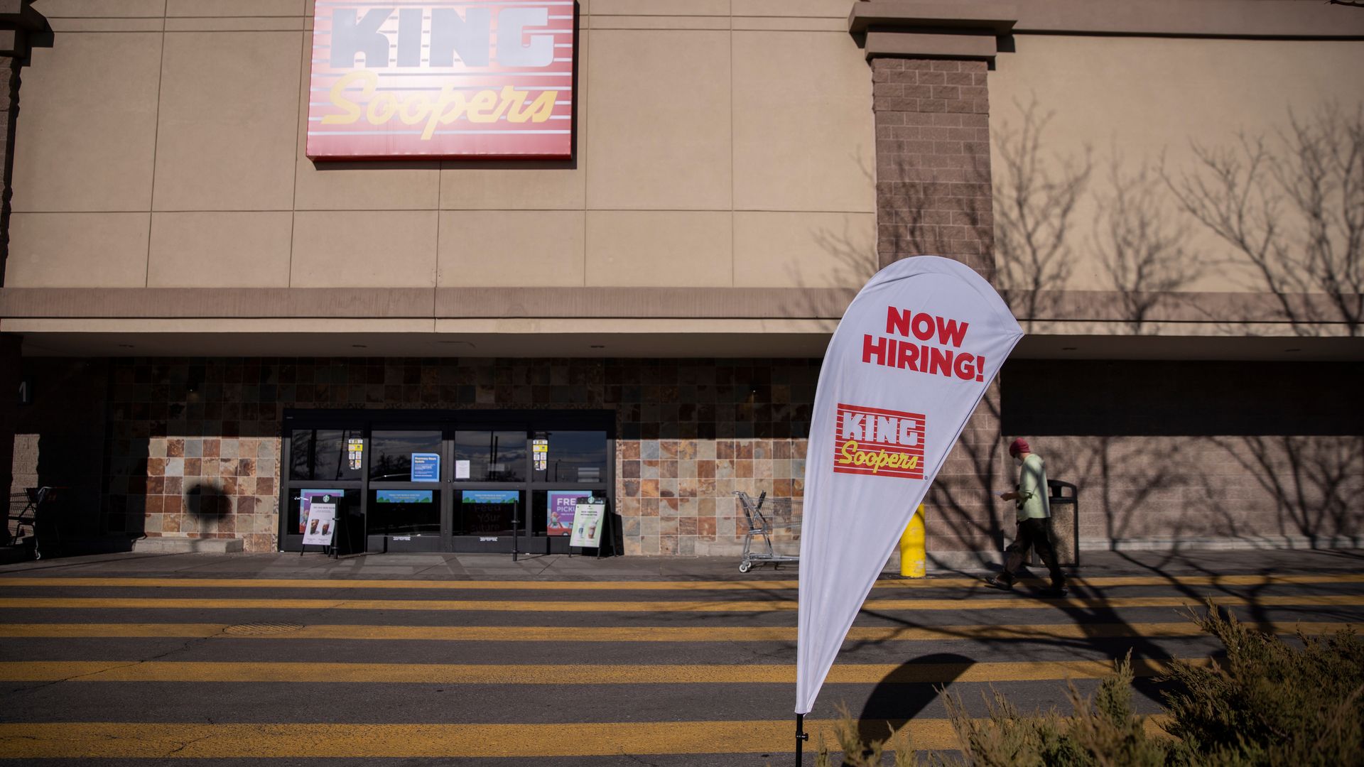 A "Now Hiring" sign outside a King Soopers supermarket location in Colorado. Photo: Chet Strange/Bloomberg via Getty Images