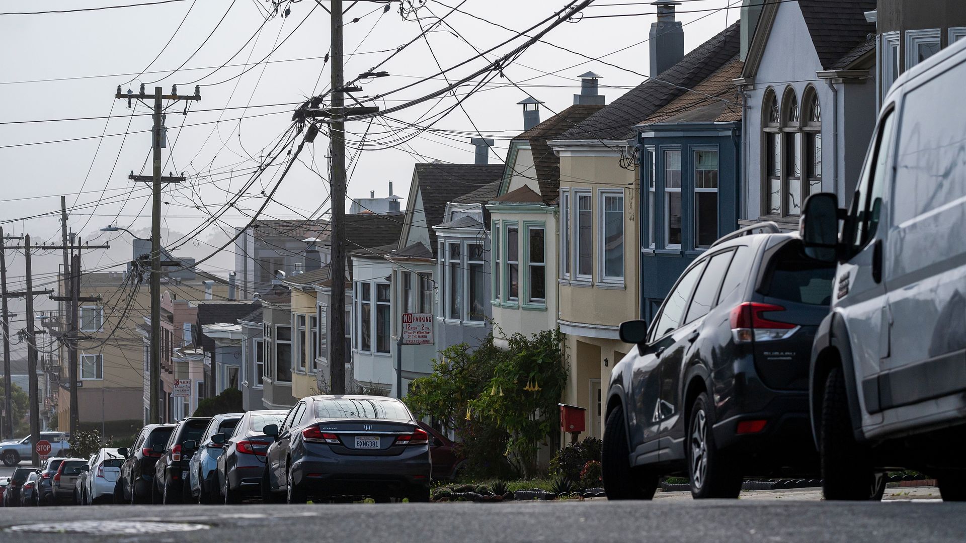 Photo of a row of San Francisco homes