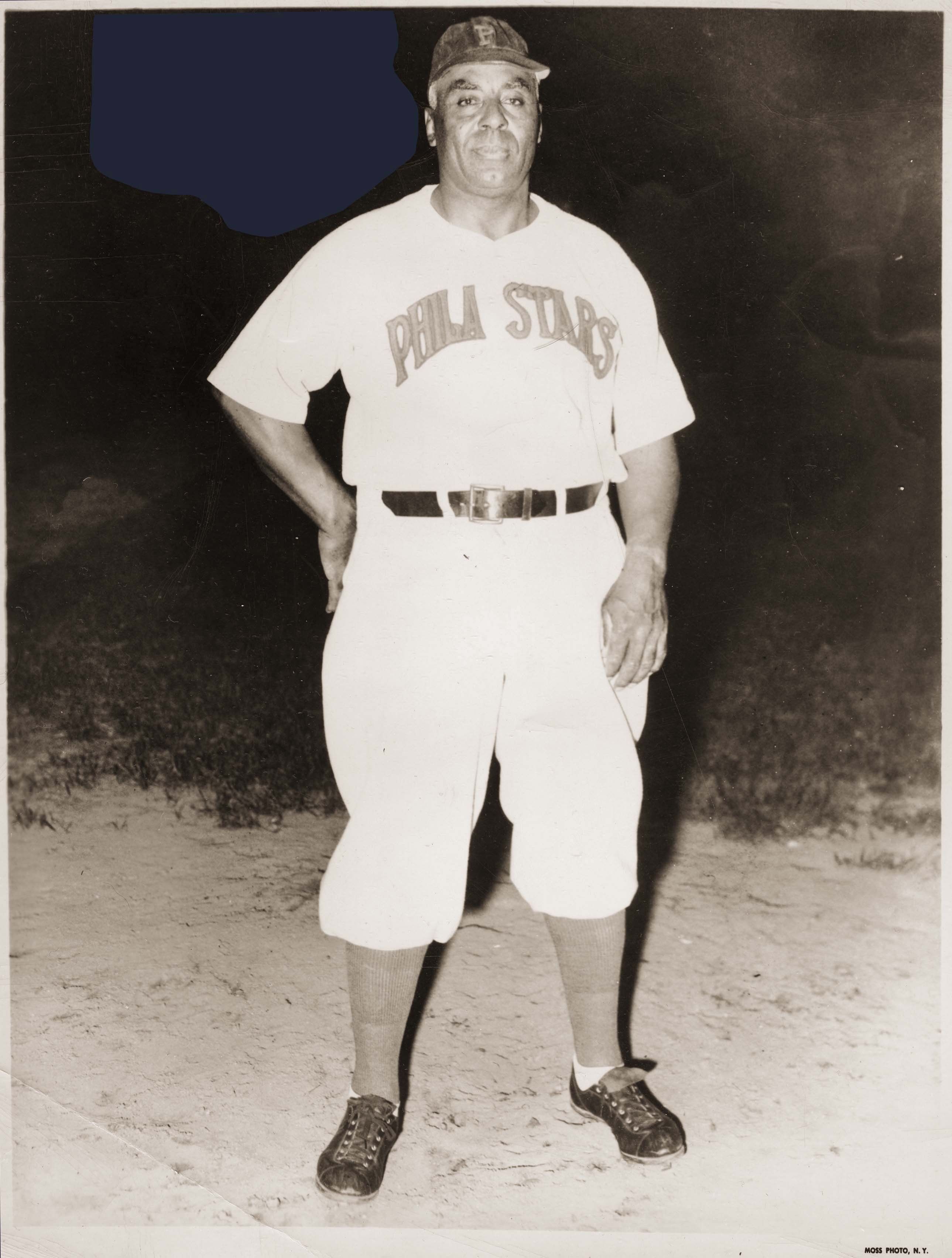 Manager Oscar Charleston