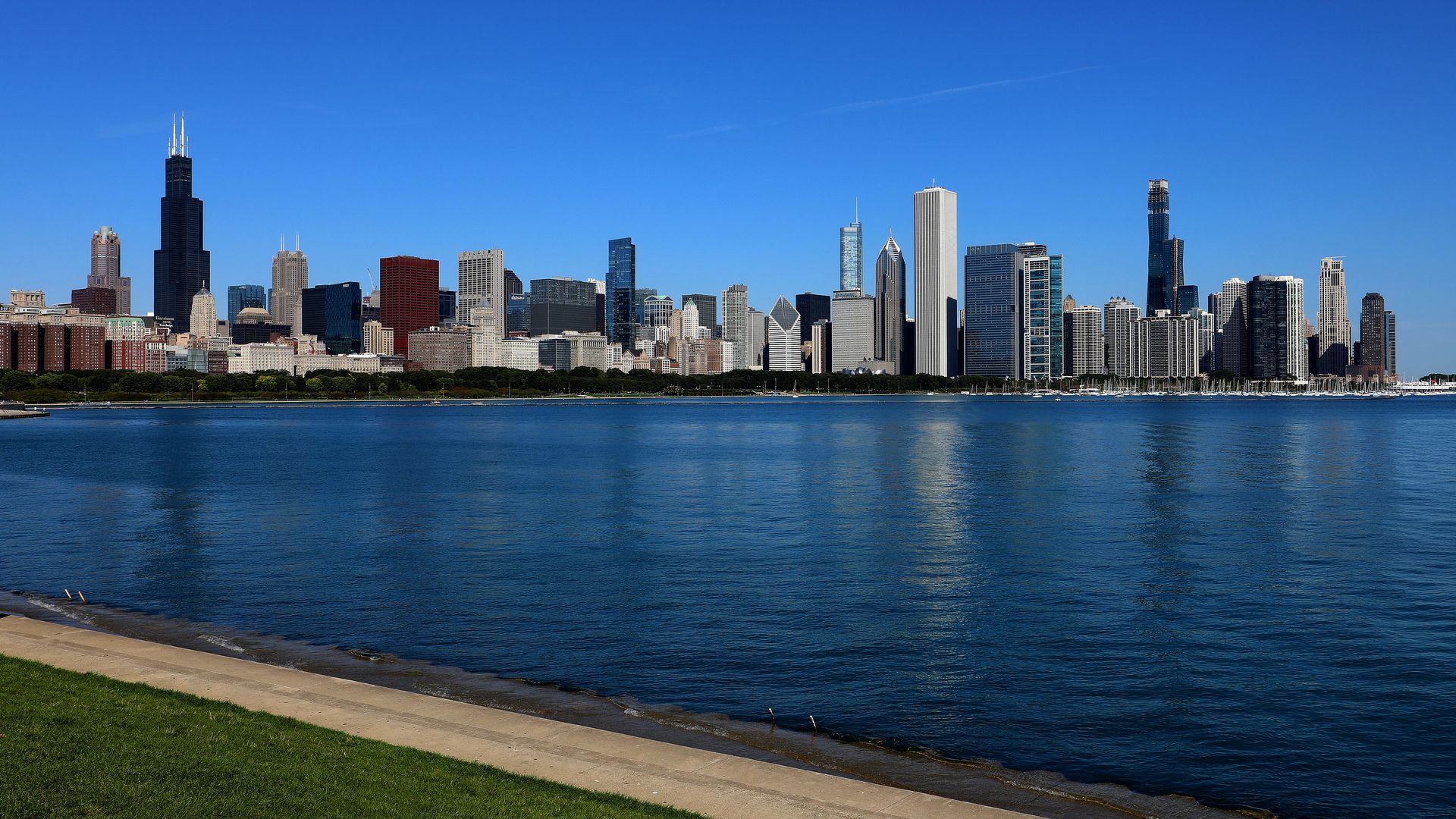 Photo of a skyline of skyscrapers 