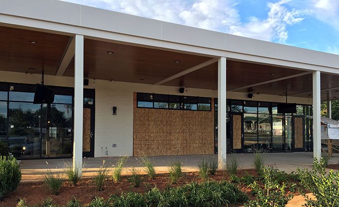 covered-patio-at-burtons-grill