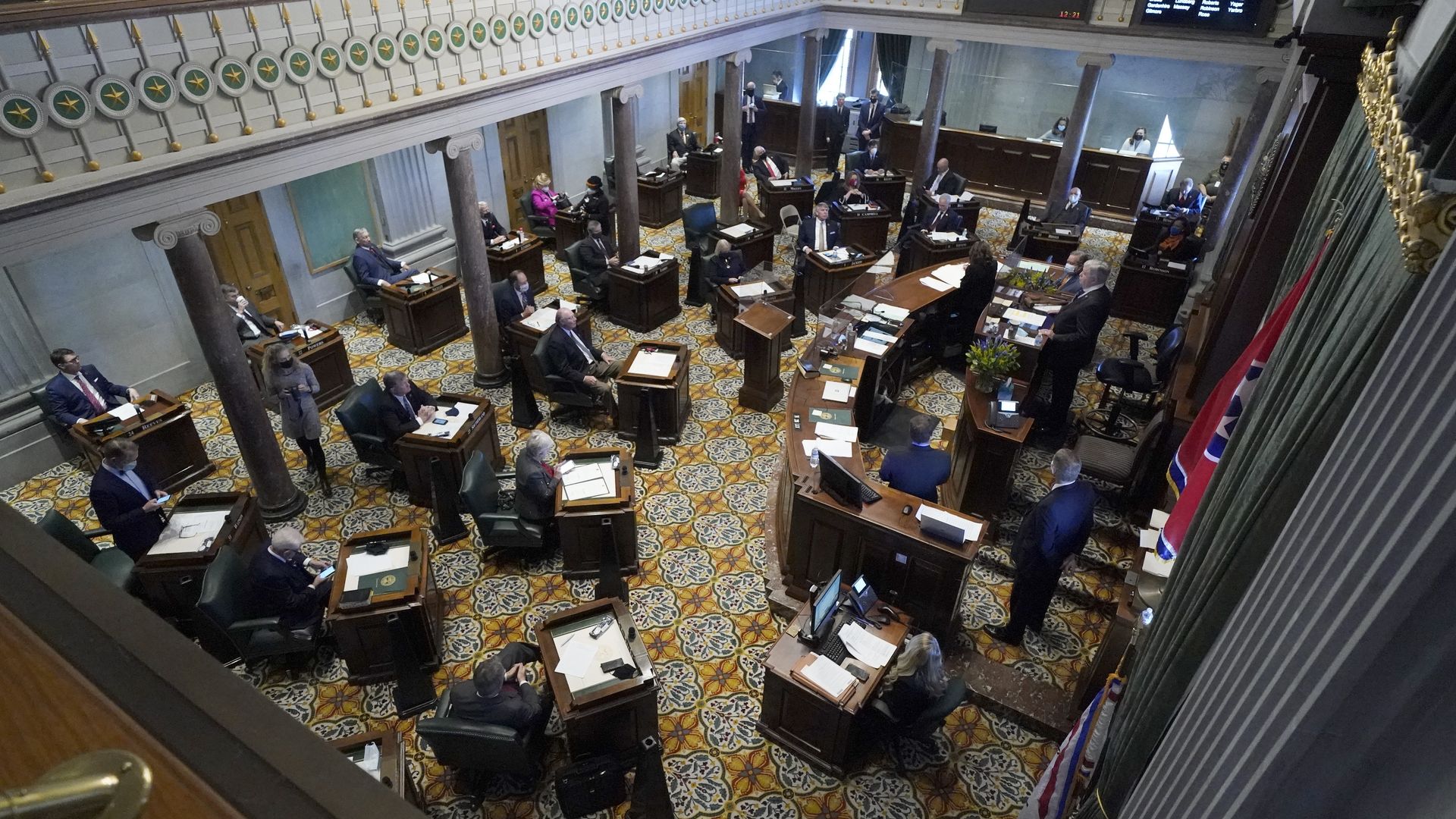 An overhead shot of the Tennessee Senate chambers.