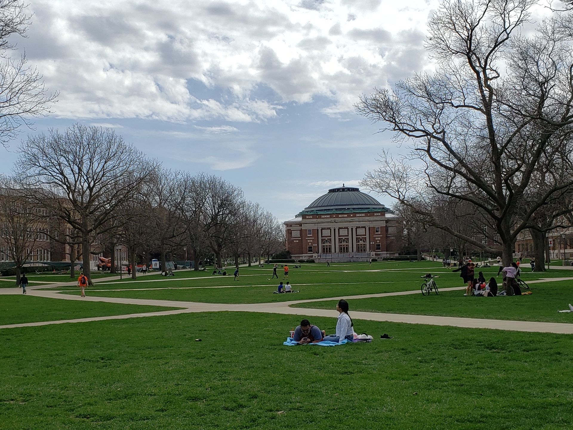 Uiuc Christmas Break 2022 Illinois Universities Announce New Covid Rules - Axios Chicago