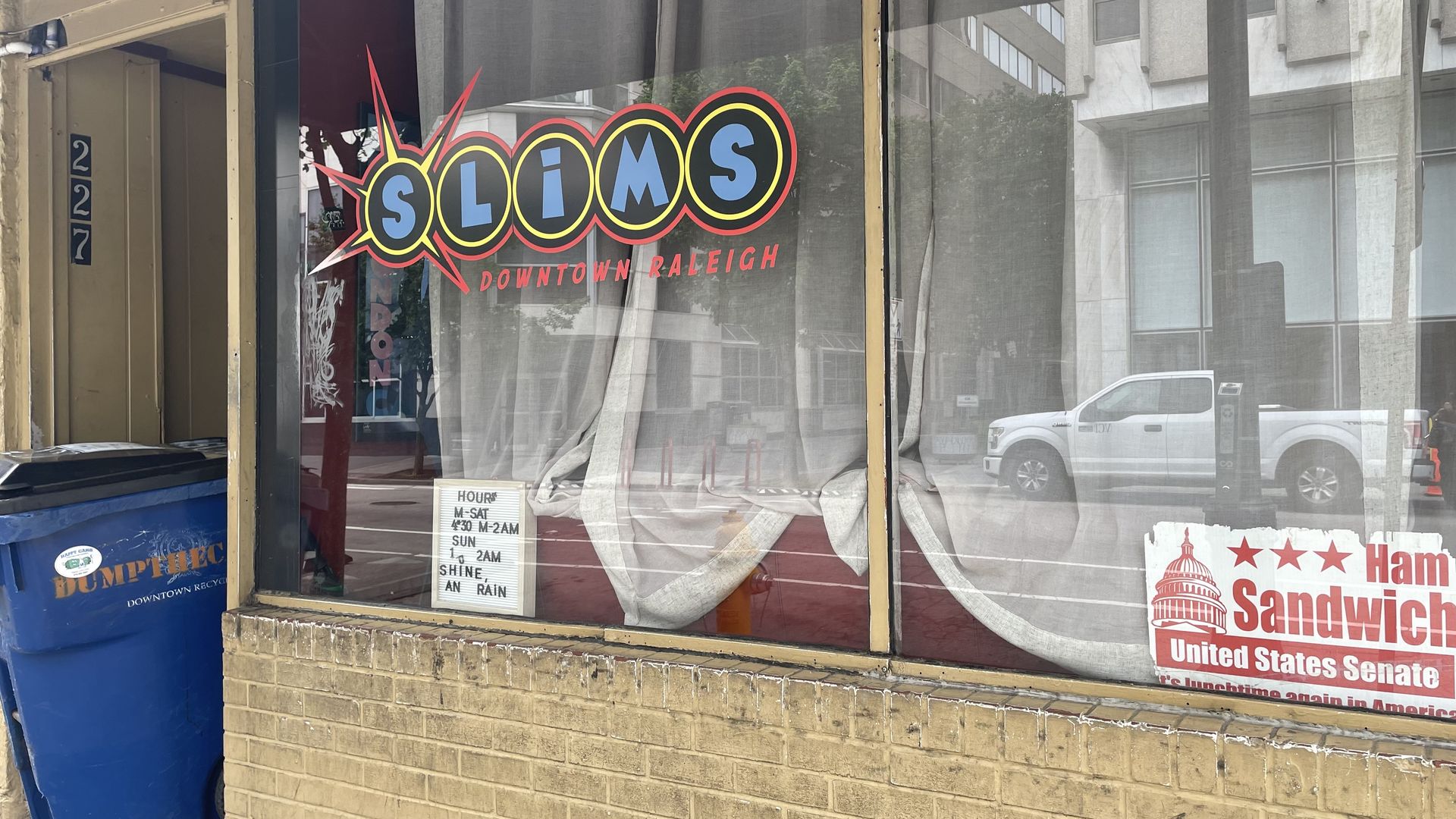 The outside of Slims in downtown Raleigh