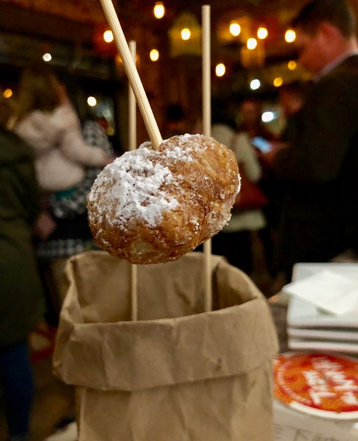 donut-at-hawkers-dessert