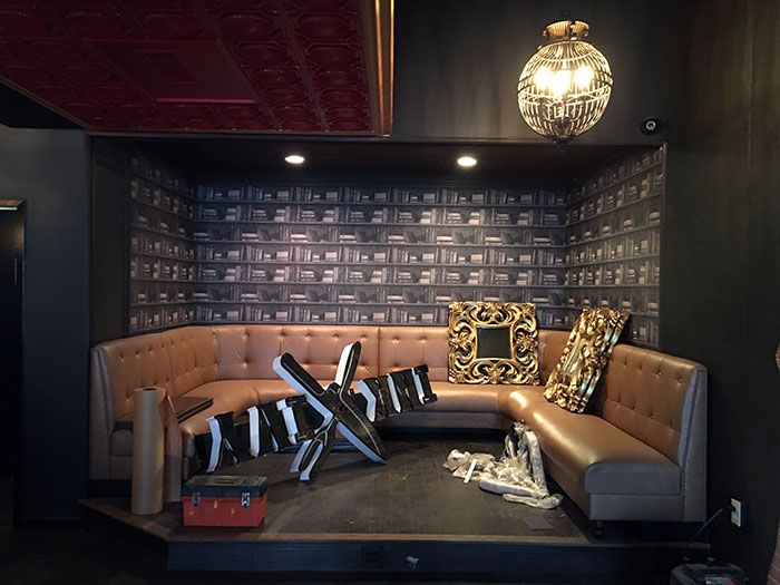 party-table-at-Wu's-Cajun-Sea-Food-south-end