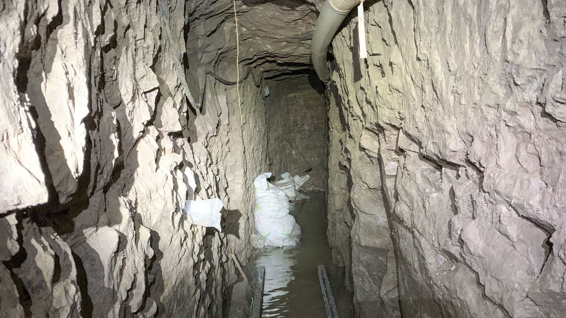 The tunnel discovered by the DEA
