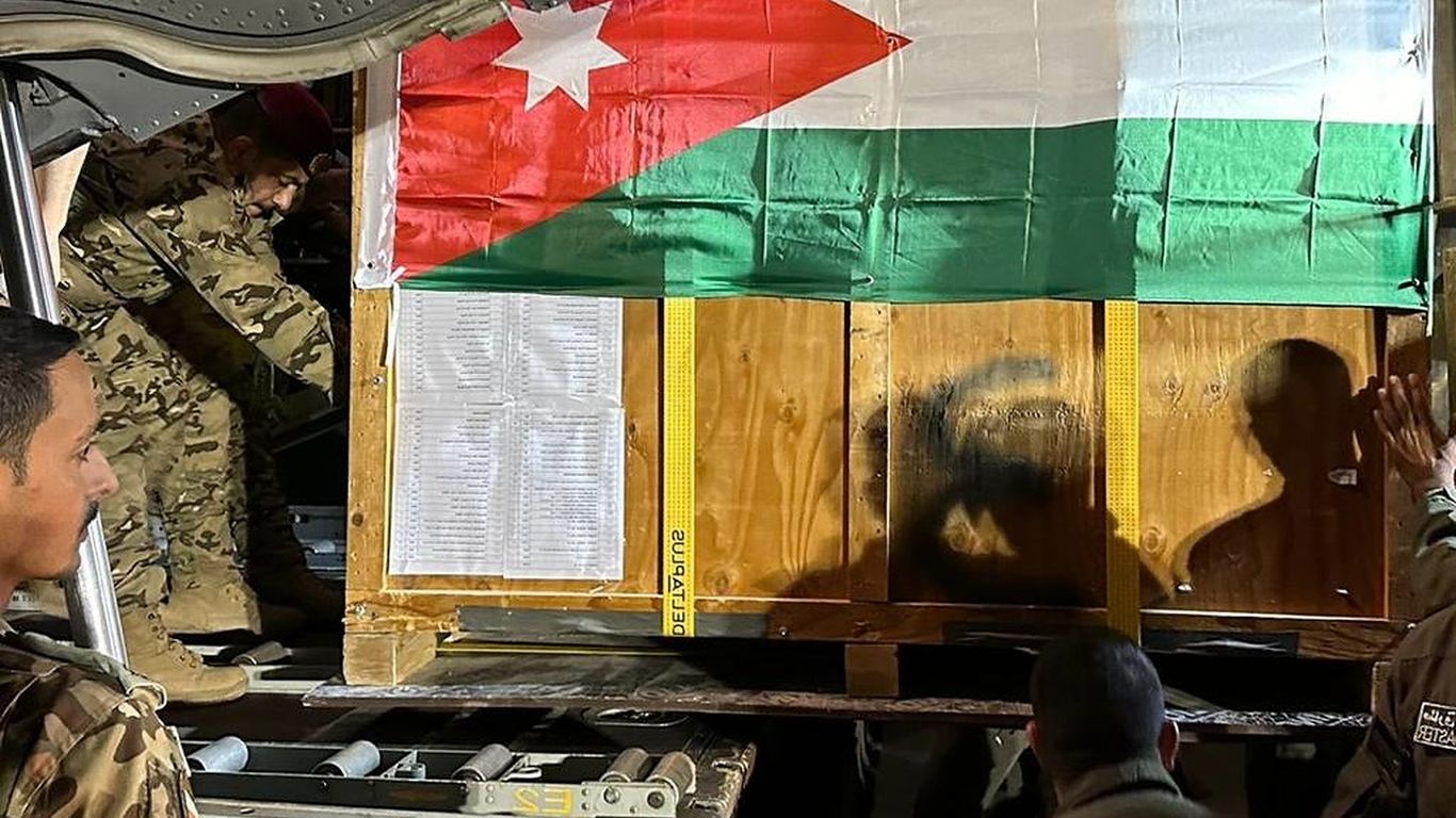 Jordan Airdrops Aid Into Gaza During Israel Hamas War Jordan Airdrops Aid Into Gaza During Israel Hamas War
