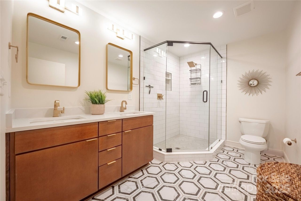 family houses for sale in charlotte north carolina