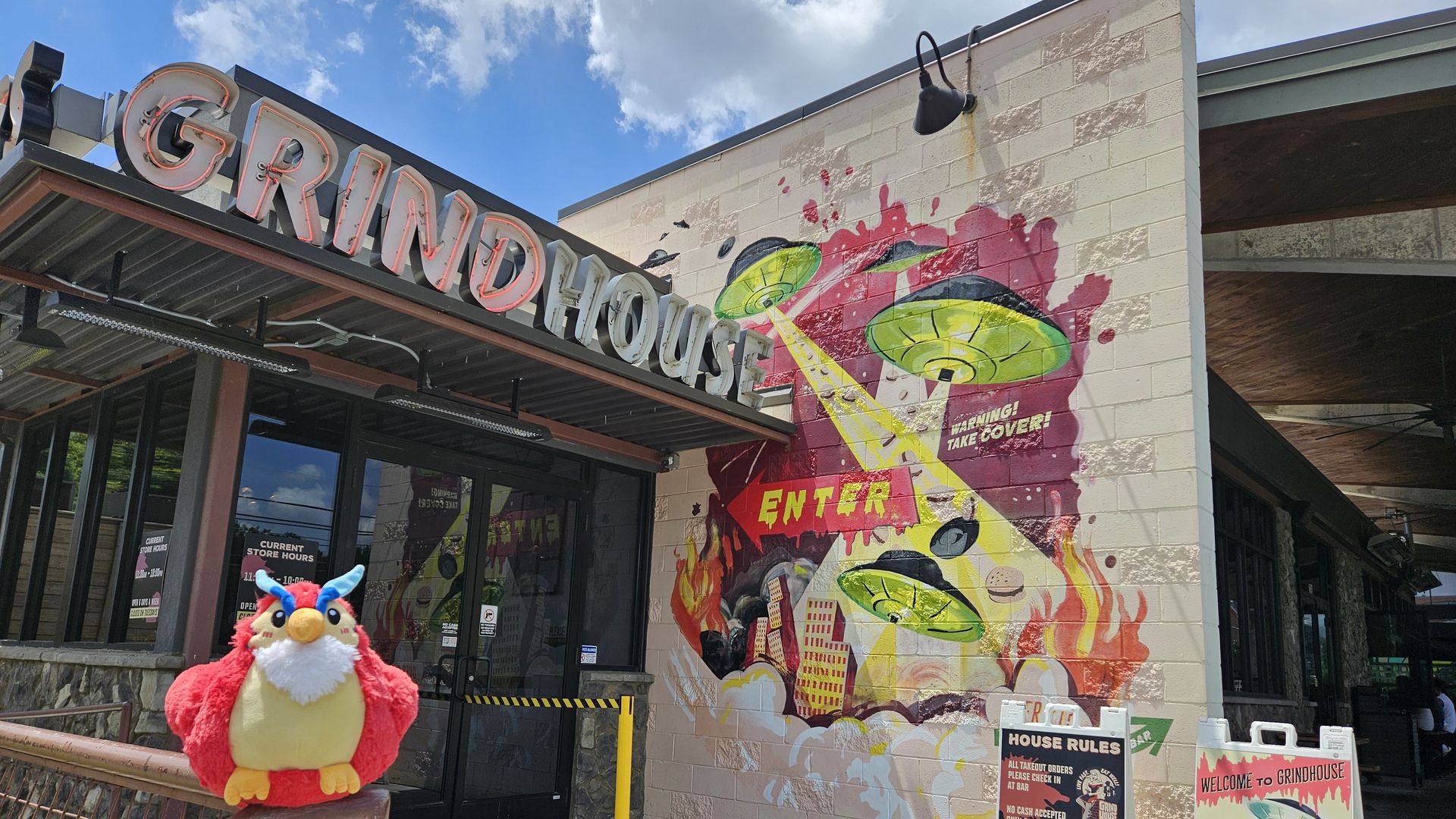 Phoenix 3000 outside Grindhouse Killer Burgers