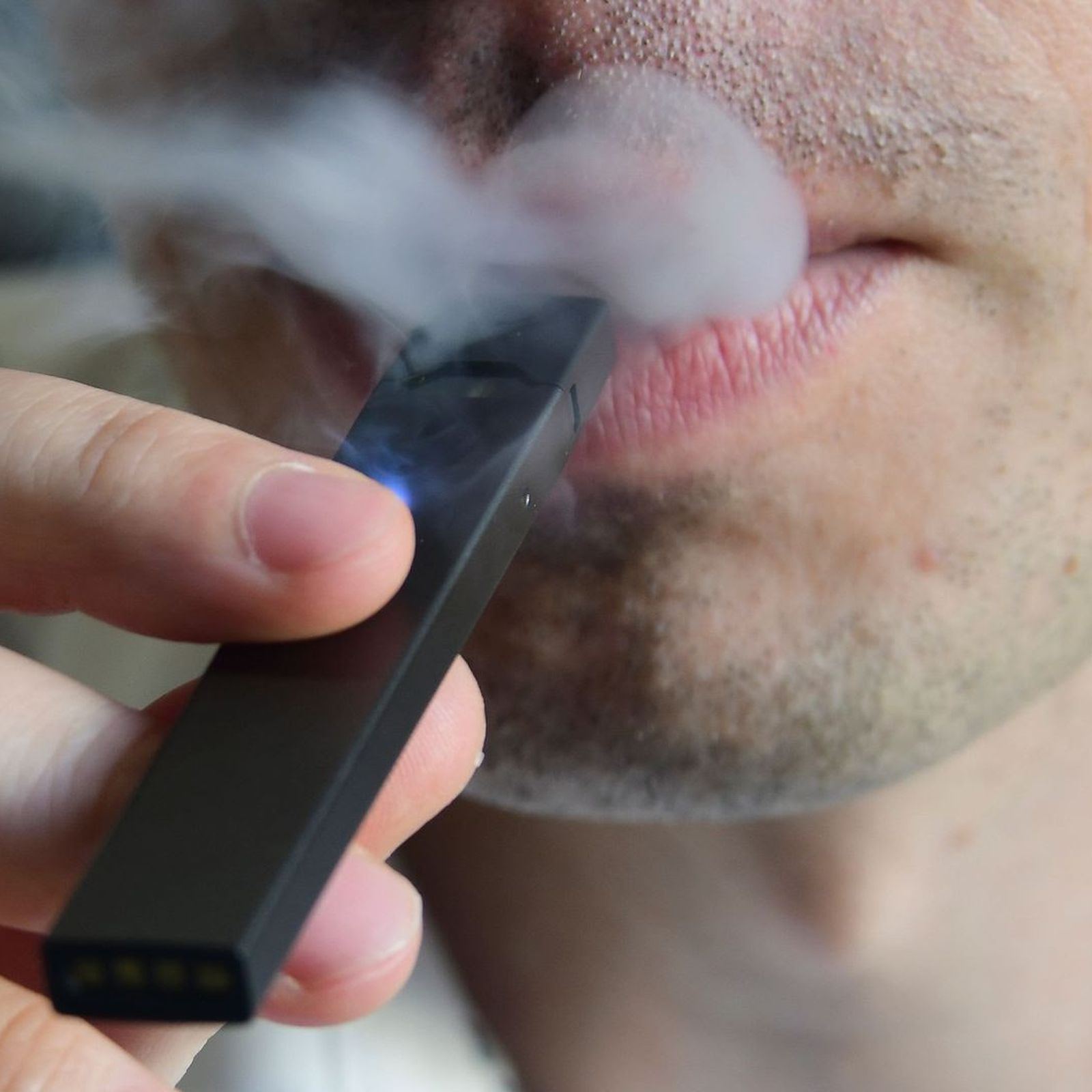 Fake Juul pods are being sold in stores Fake Juul pods are being sold in stores