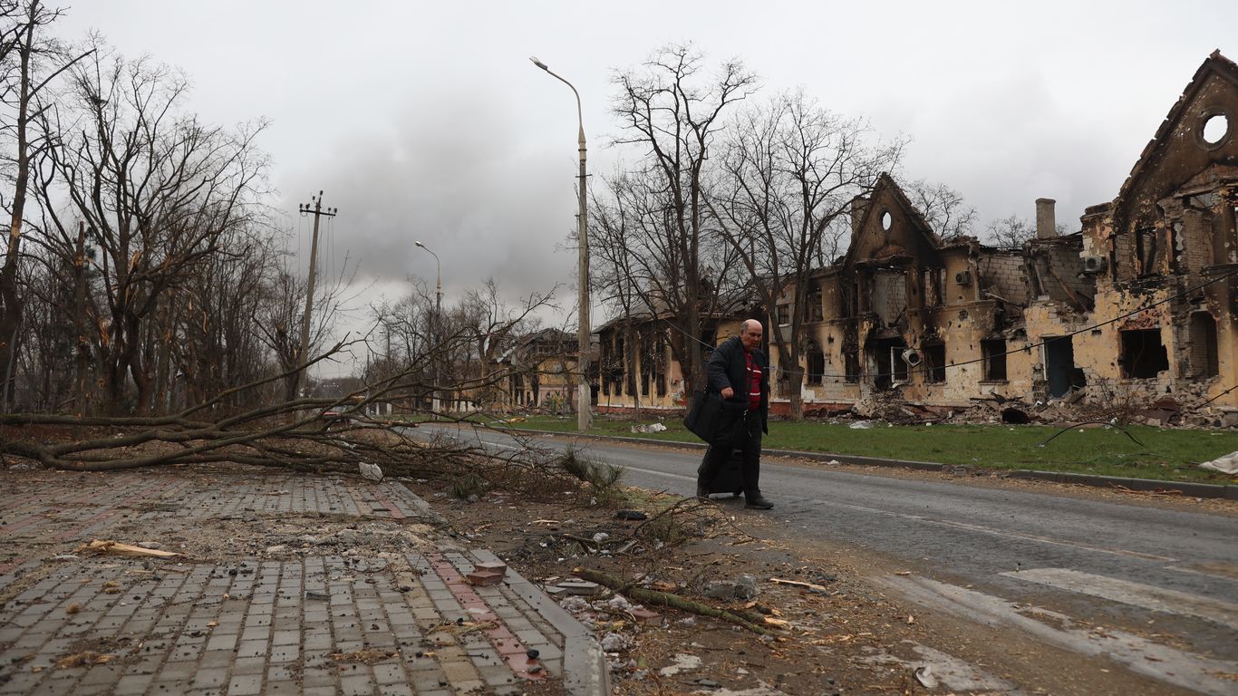 Mariupol mayor says more than 10,000 killed in Russian siege