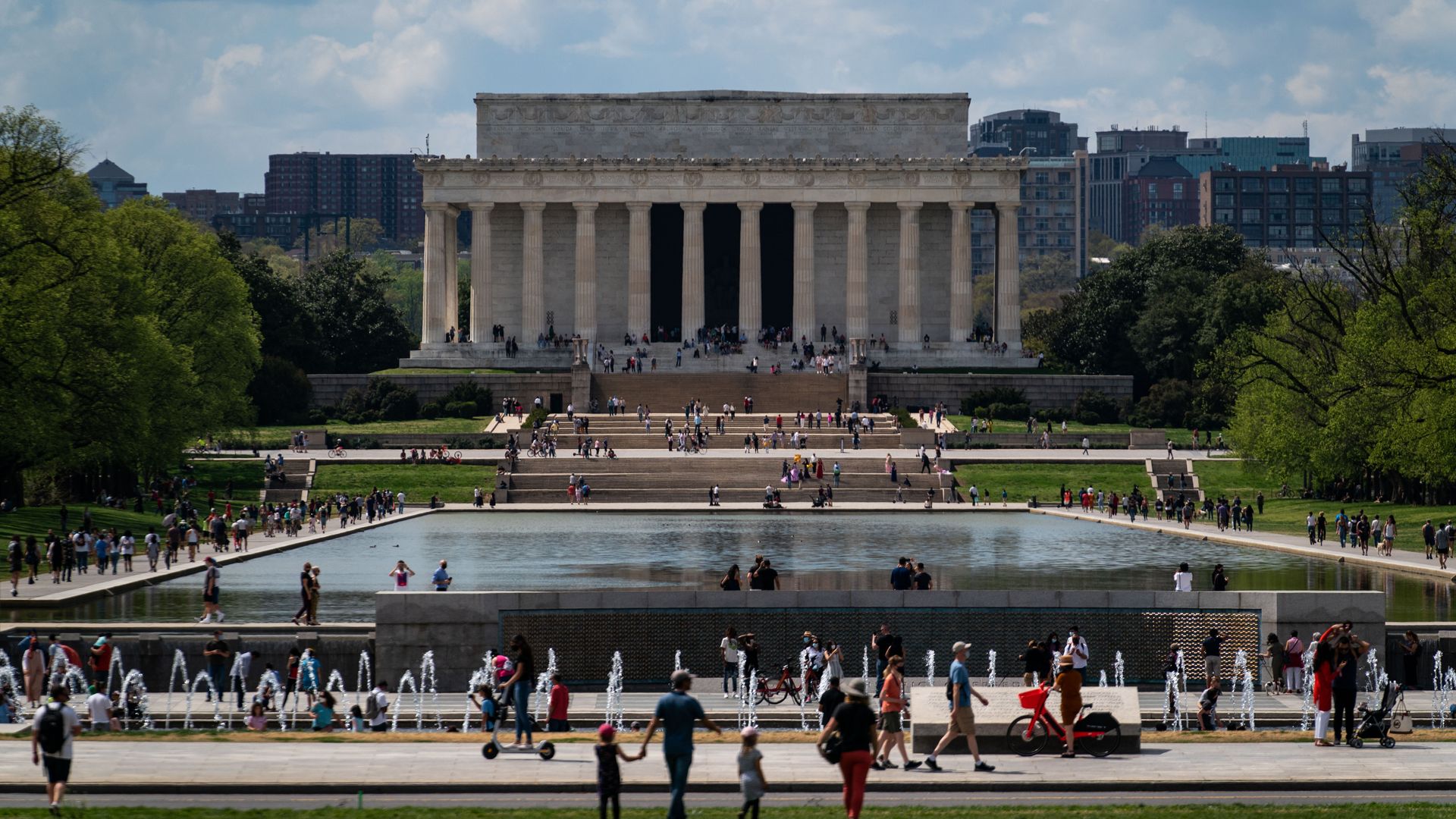 Photo of Lincoln Memorial in Washington, DC