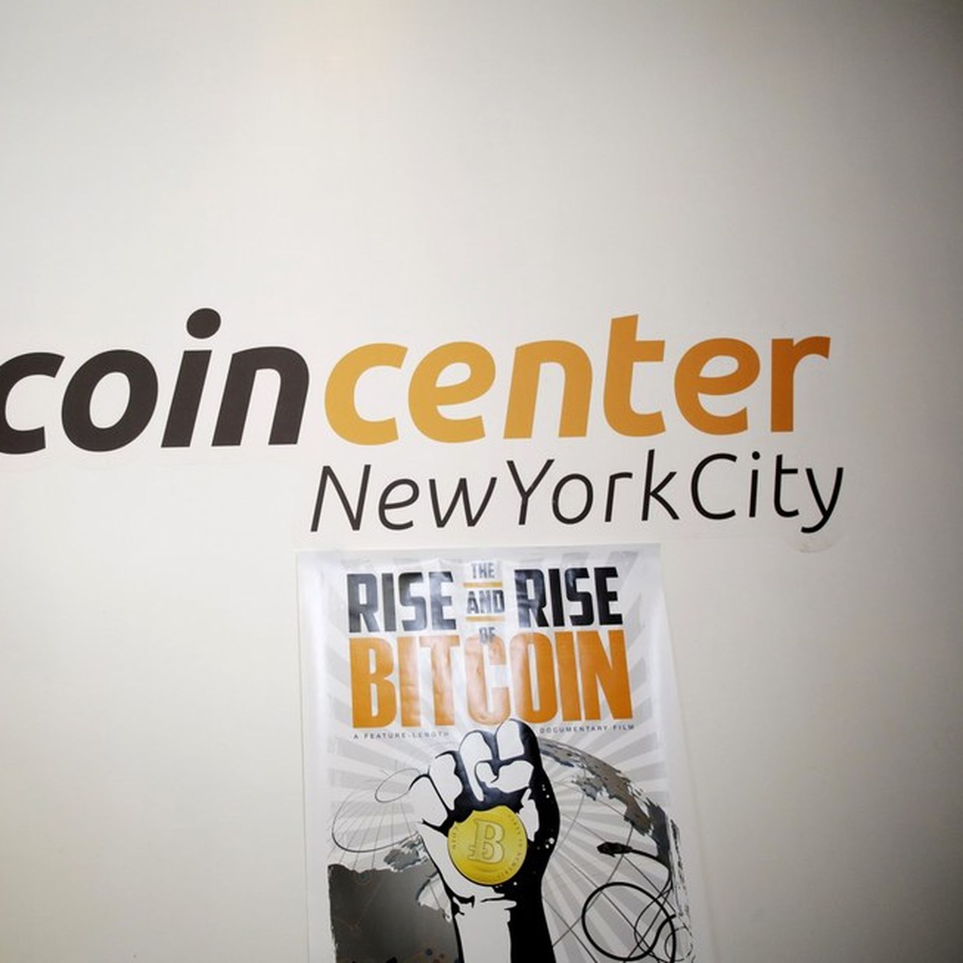 Publishers see bitcoin technology as answer to Google/Facebook dominance