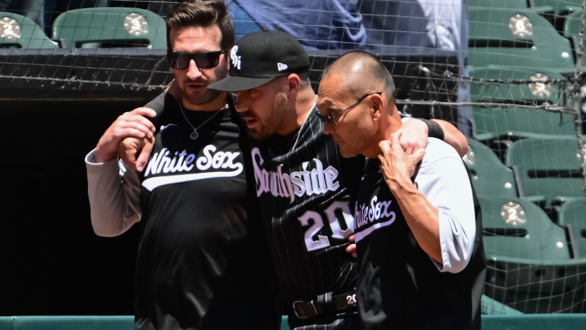 White Sox' Jose Abreu misses start with injury that 'looked like