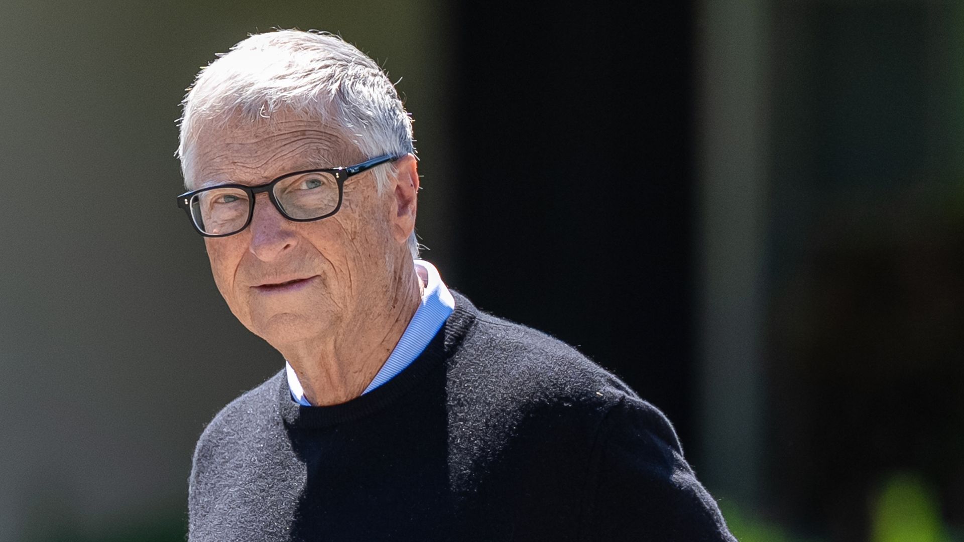 Bill Gates warns AI is powerful enough to cause "a billion deaths"