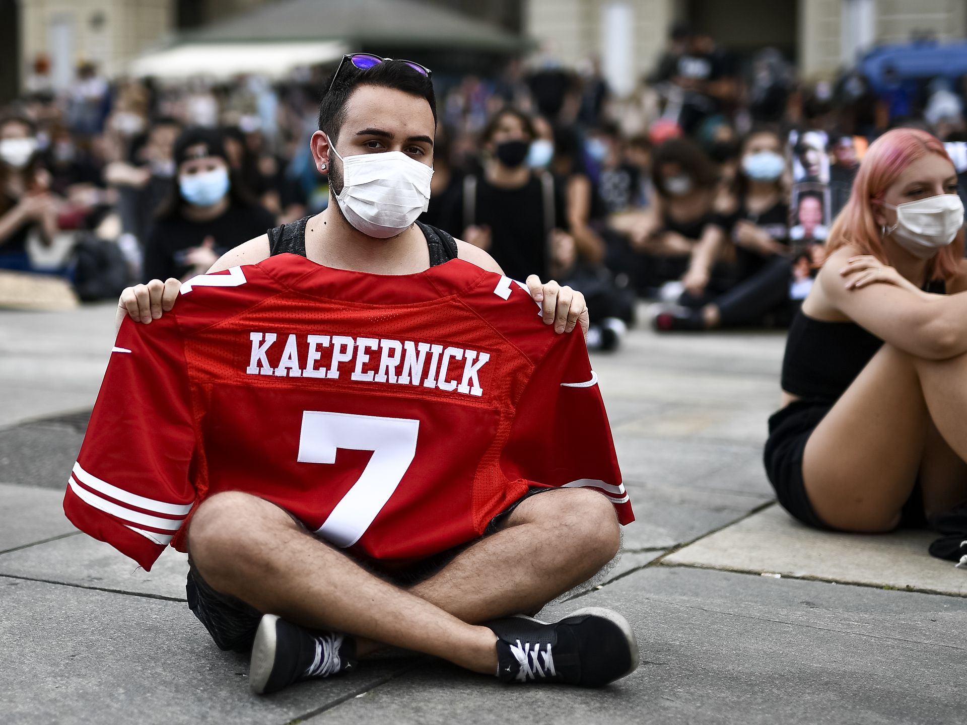 Colin Kaepernick Kneels During National Anthem on 'Monday Night