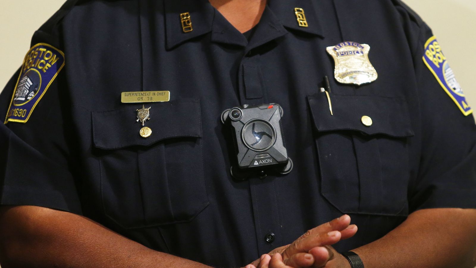 DOJ Federal officers now required to wear body cameras when serving