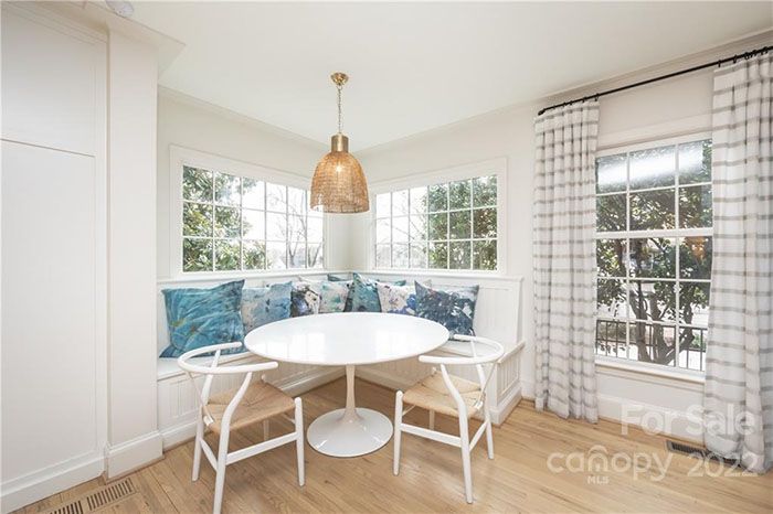 2608 Roswell Ave, dining room