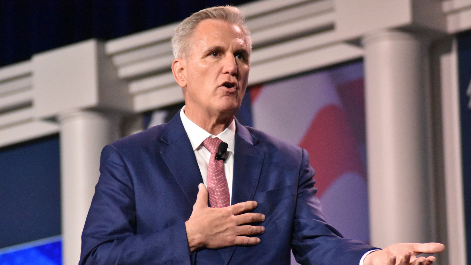 Kevin McCarthy delivers remarks during the Republican Jewish Coalition Annual Meeting