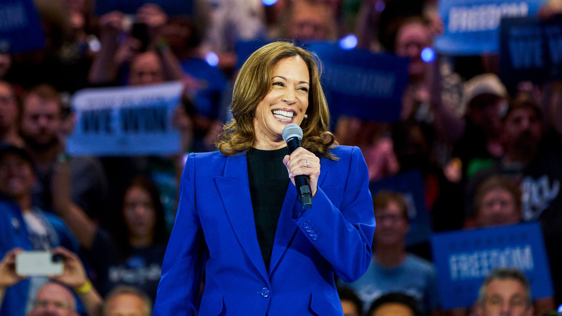 US Vice President Kamala Harris speaks during a campaign event at Fiserv Forum in Milwaukee, Wisconsin, US, on Tuesday, Aug. 20, 2024. In the days following her rapid ascent to the top of the Democratic ticket, Harris quickly brought in a coterie of advisers from former President Barack Obama's Whit
